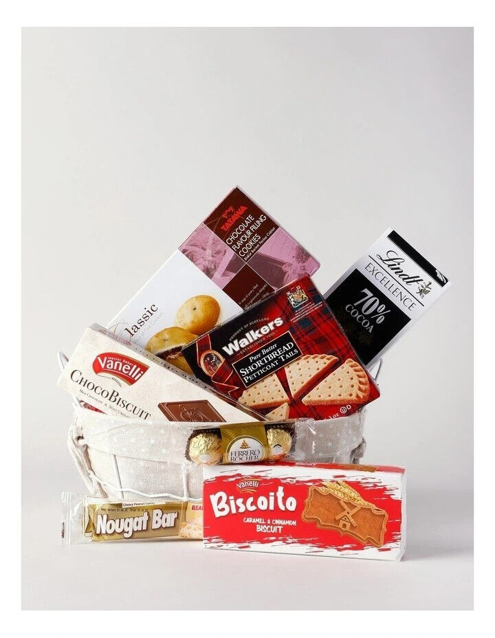 Christmas, Birthday, Anniversary, Event Sweet Snacks Hamper Set - Assorted*