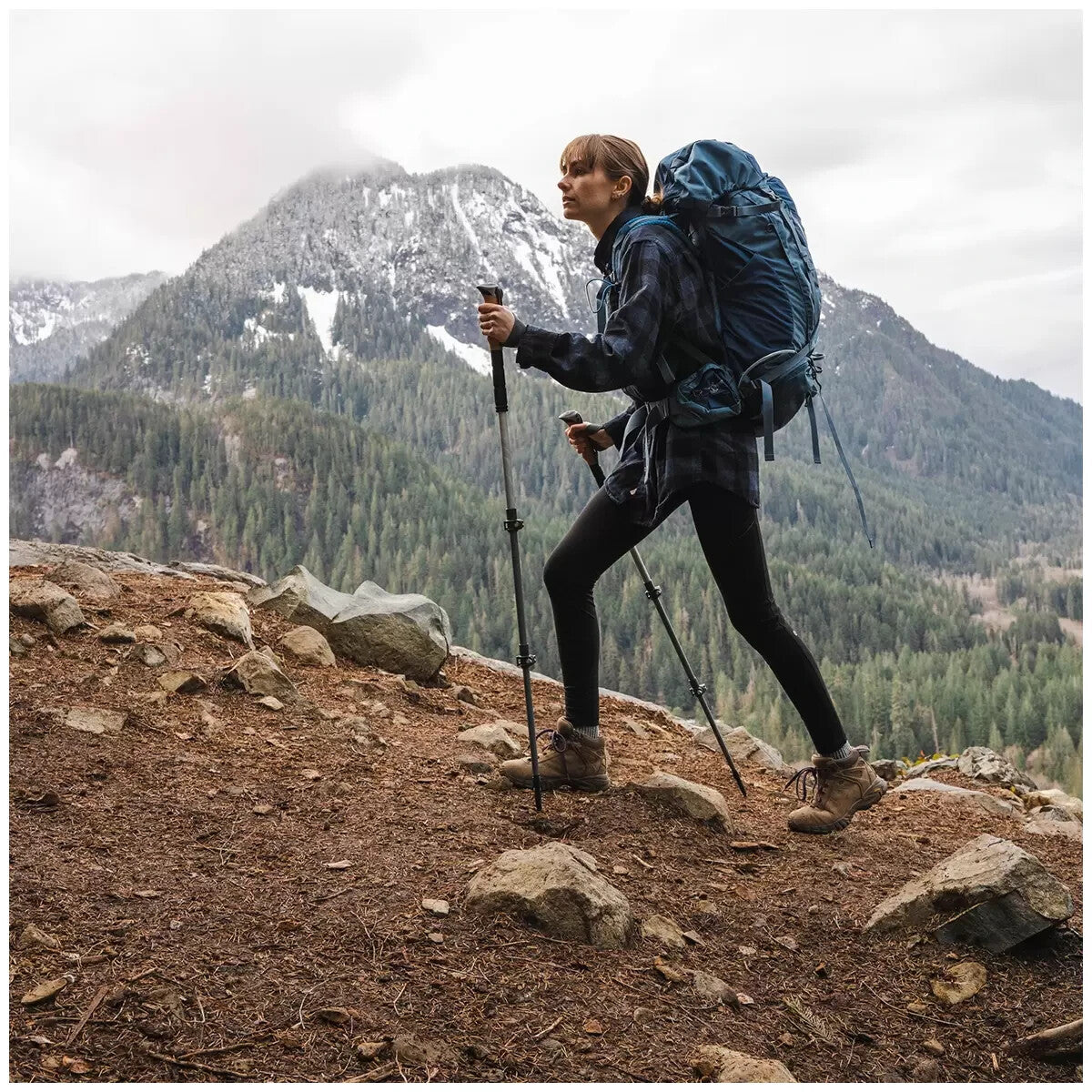 Cascade Mountain Tech Carbon Fibre Trekking Poles Set Retractable Snow,Bush,Walk