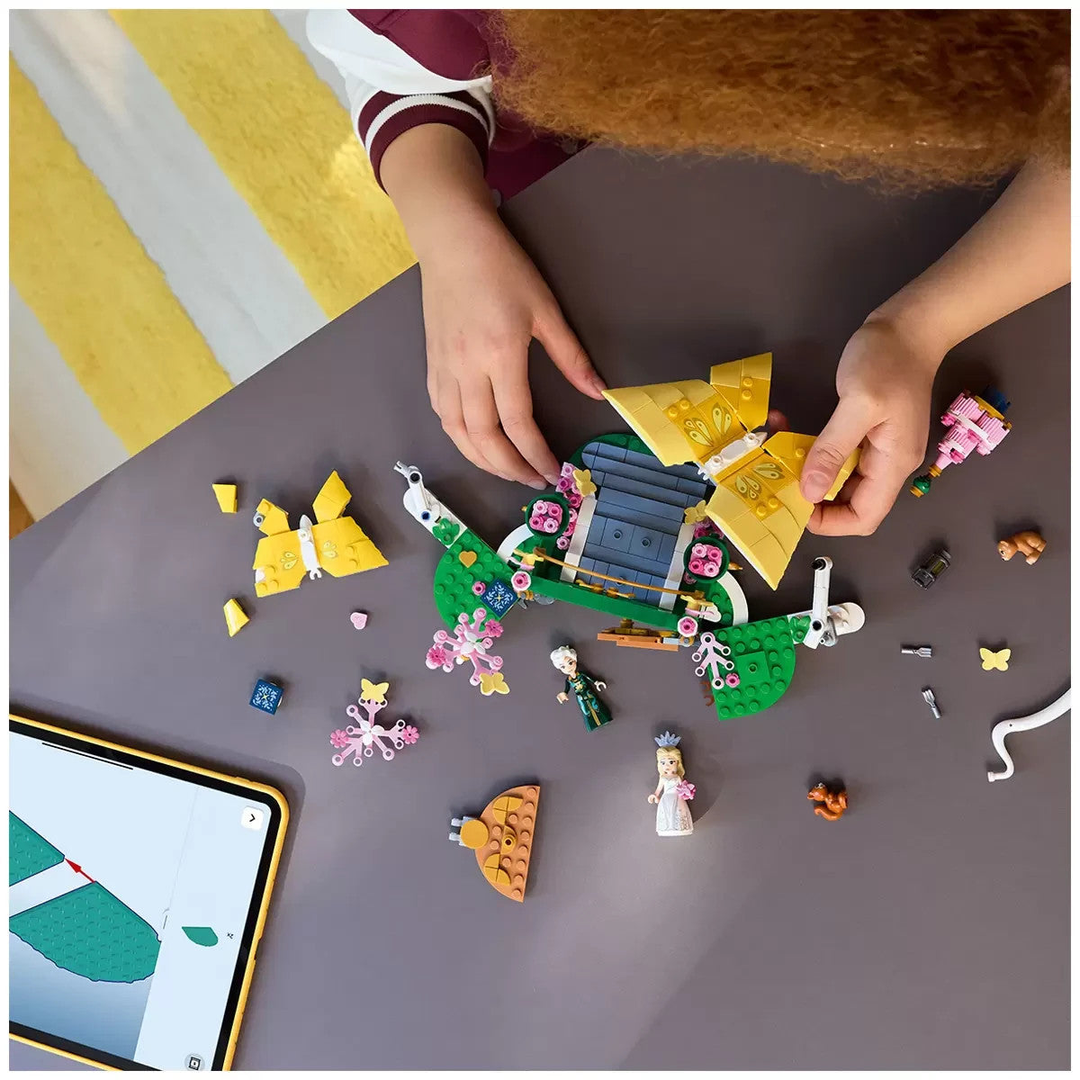 LEGO Wicked 75688 Glinda's Wedding Day