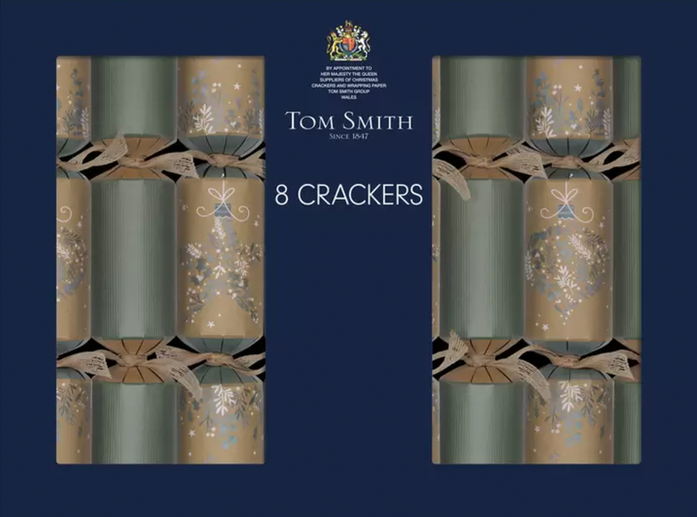 Tom Smith 8 Luxury Christmas Crackers Traditional w Delicate Ribbons Assorted*
