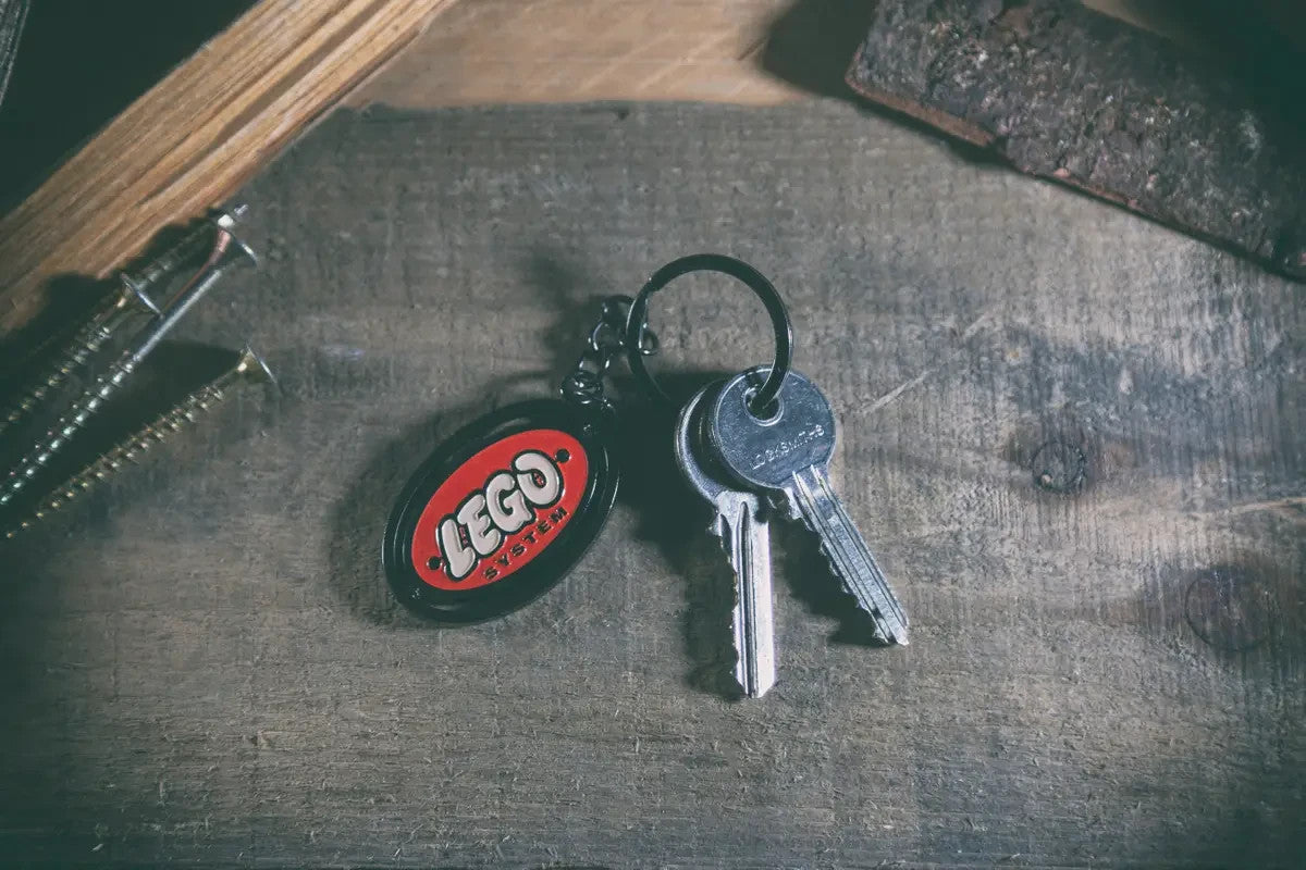 LEGO - 1958 RETRO VIP KEY CHAIN LOGO / RING/KEYCHAIN/KEYRING