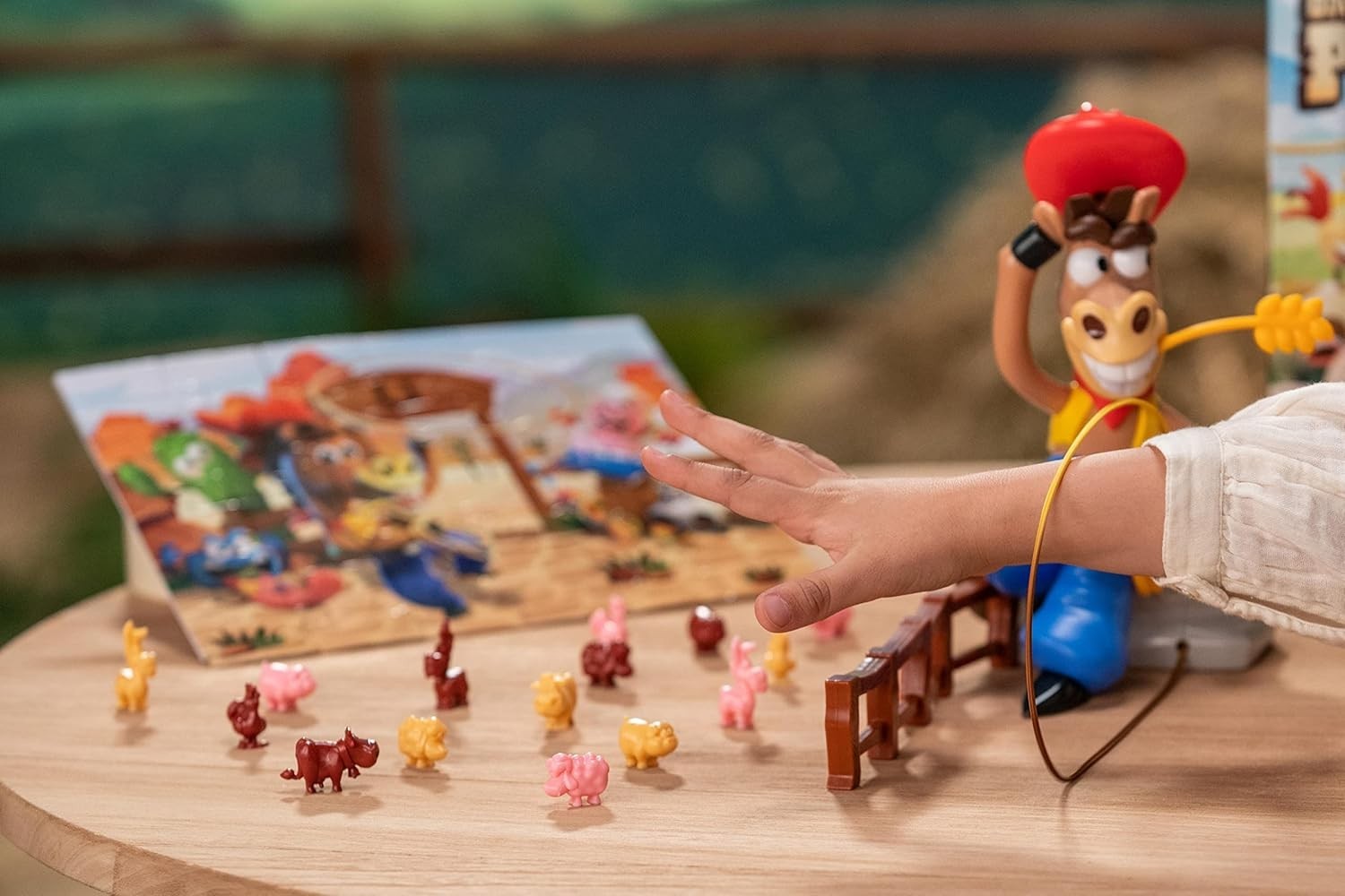Goliath One Trick Pony Game with 24-Piece Puzzle – Avoid The Cowboy's loopin'