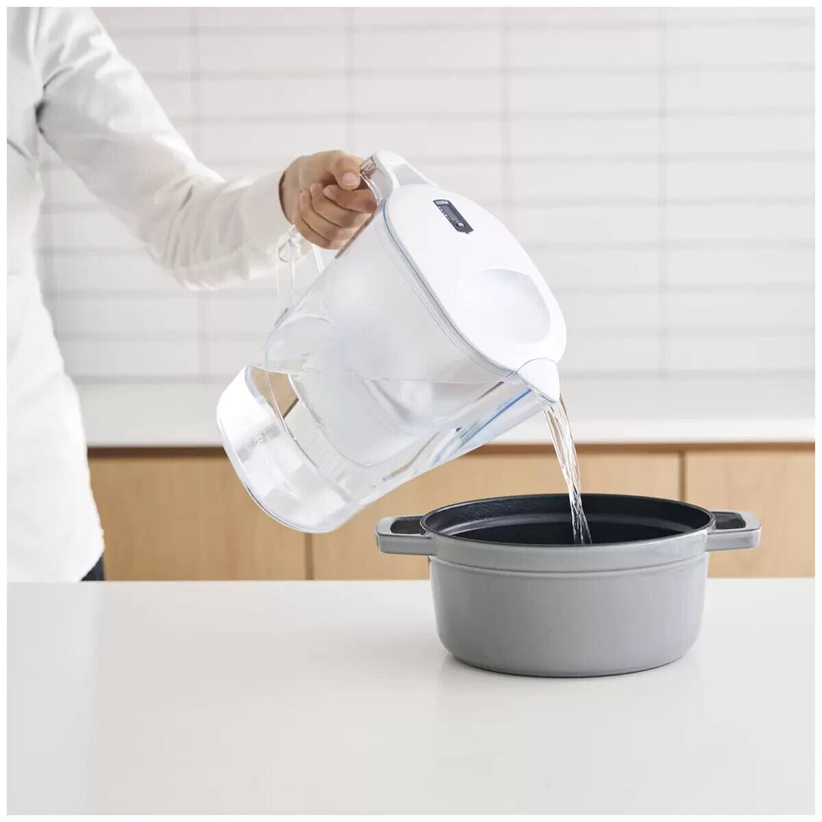 Brita Water Filter Jug 3.5L Aluna XL with 2 Brita Maxtra Pro Filter Cartridges