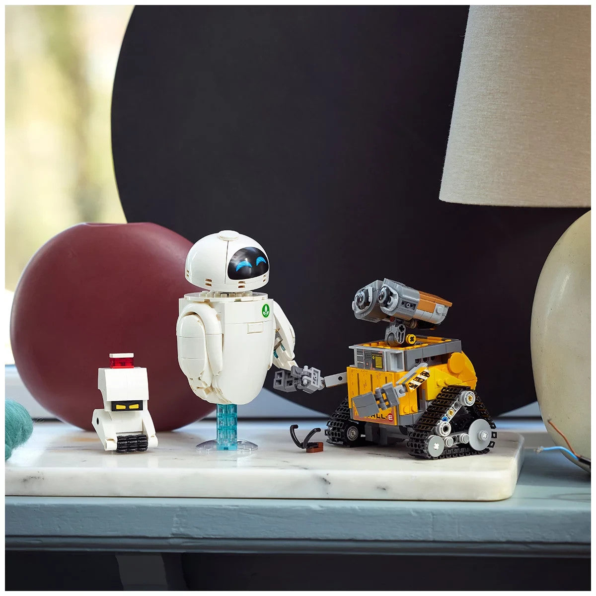 LEGO Disney Pixar 43279 WALL-E & EVE
