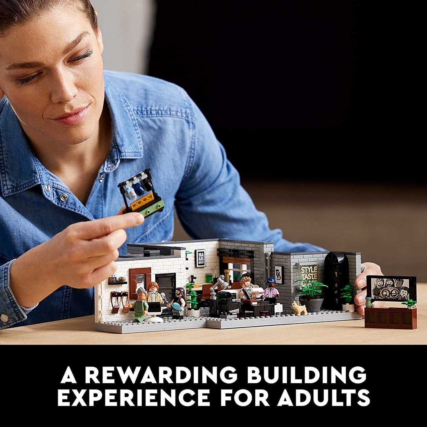 LEGO Icons 10291 Queer Eye - The Fab 5 Loft 