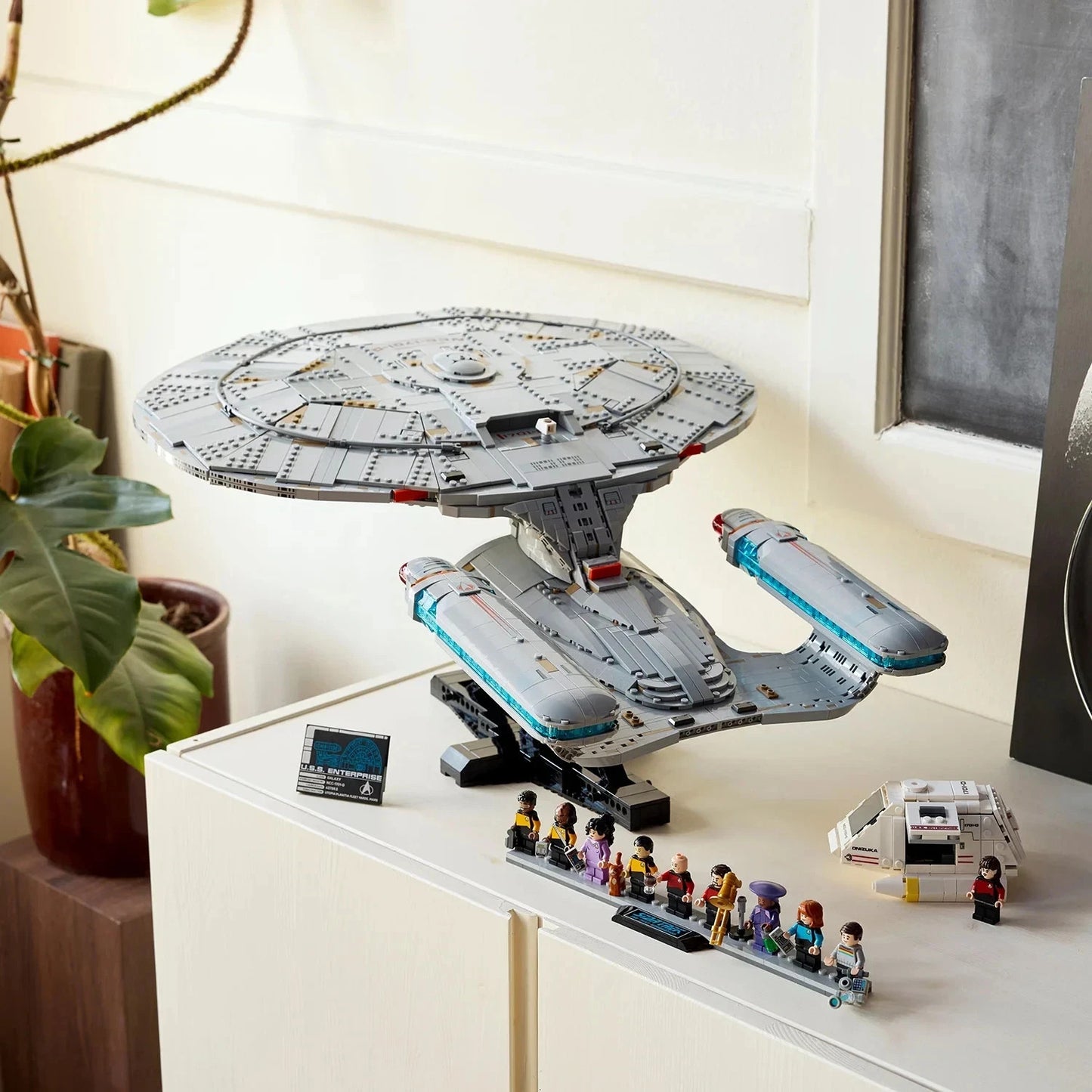 LEGO 10356 Star Trek: U.S.S. Enterprise NCC-1701-D™ Brand New use code save $50