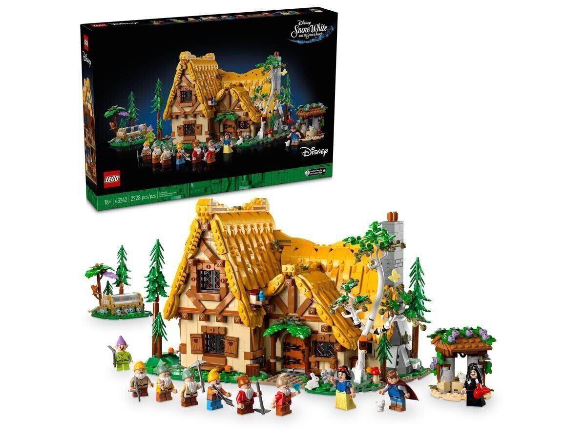 LEGO 43242 Snow White and the Seven Dwarfs Cottage New