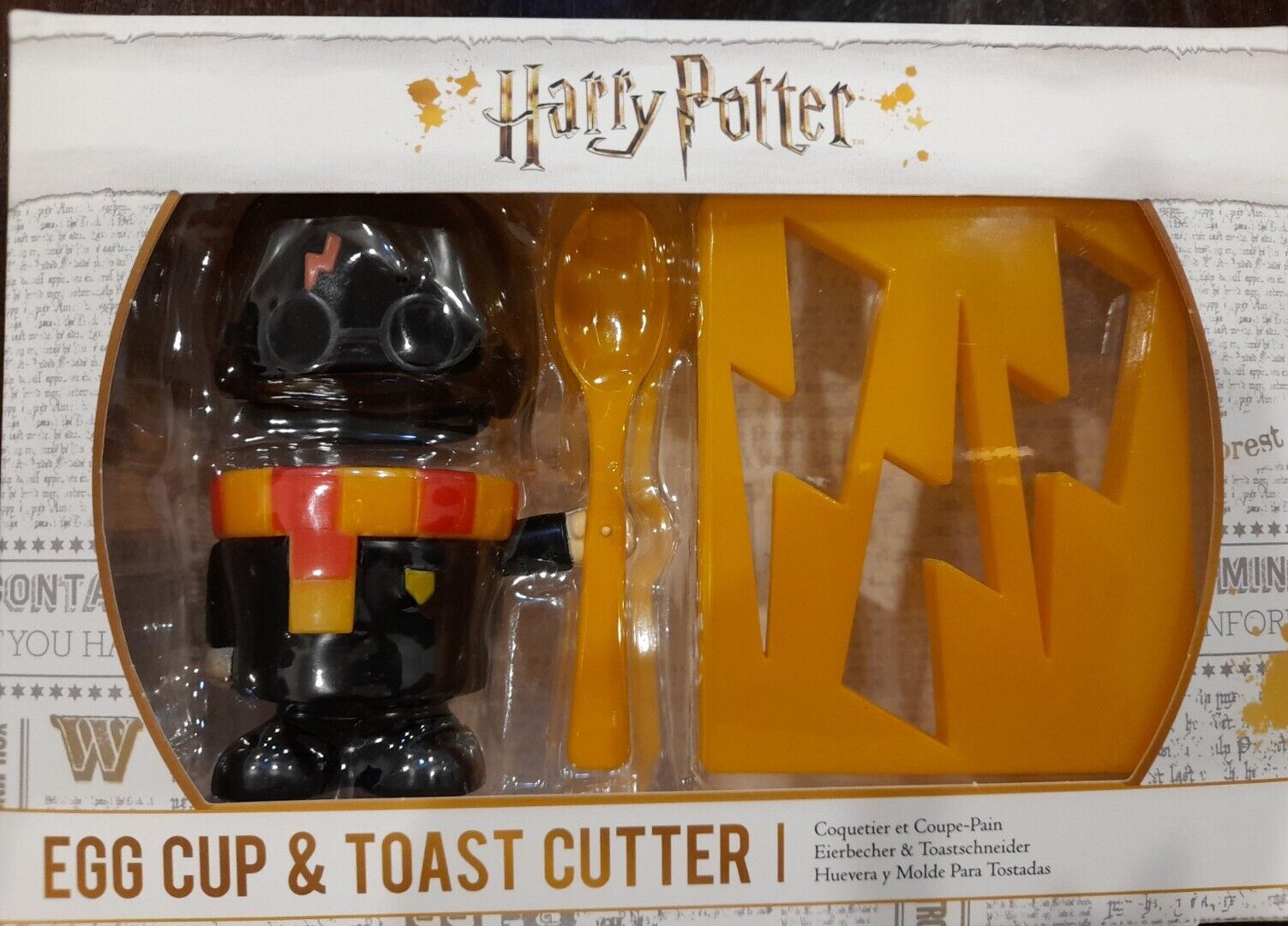 Harry Potter Egg Cup & Toast Cutter Set Brand New