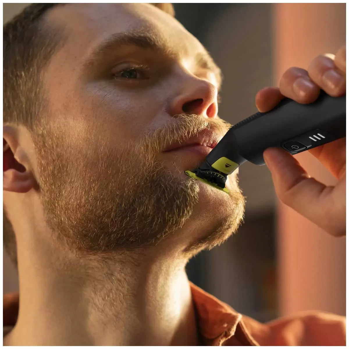 Philips OneBlade Face PRO 360 Bundle 12 Length Precision Comb 2X Blade