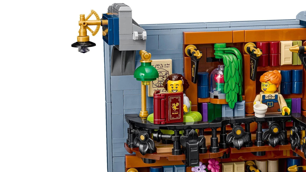 LEGO Icons 11379 Bookshop: Book Nook Brand New