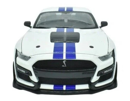 Maisto 1:18 2020 Mustang Shelby GT500 – White with Stripes – Special Edition