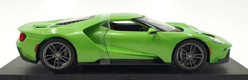 Maisto 2017 Ford GT Special Edition Die Cast Car Model 1:18 Scale Green