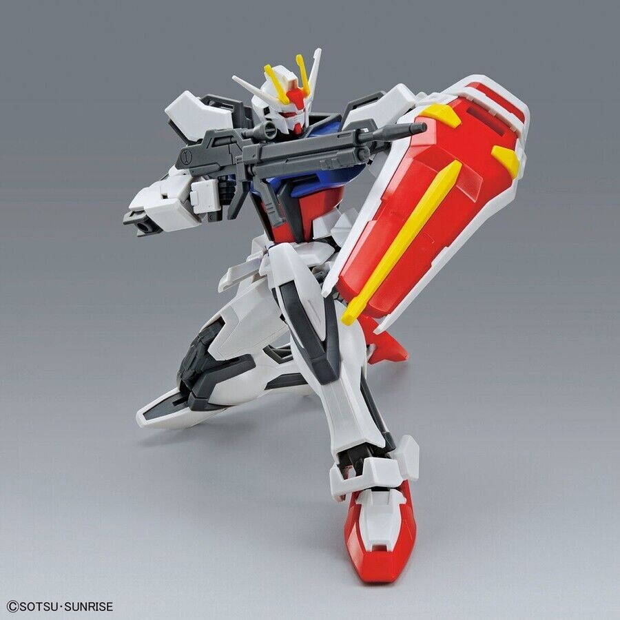 Bandai Strike Gundam 1/144 GAT-X105 Gunpla Hobby Figure Model Kit