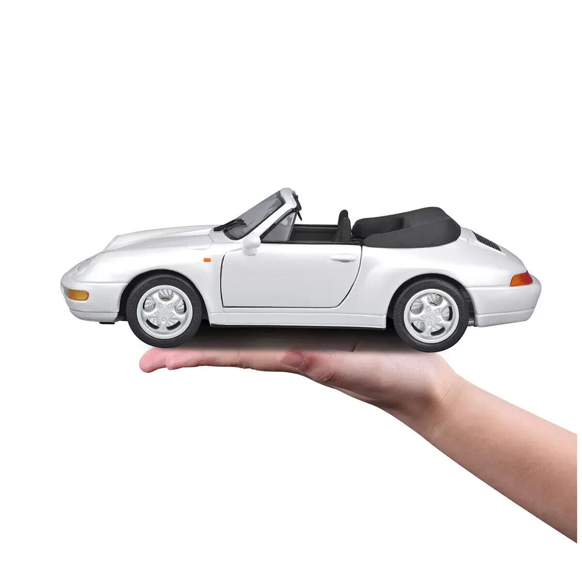Maisto 1:18 Porsche 911 Carrera Convertible Pearl White Die Cast Toy Diecast Car
