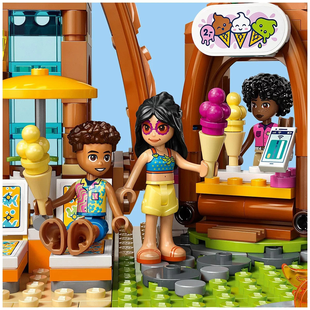 LEGO Friends 42673: Family Holiday Beach Resort