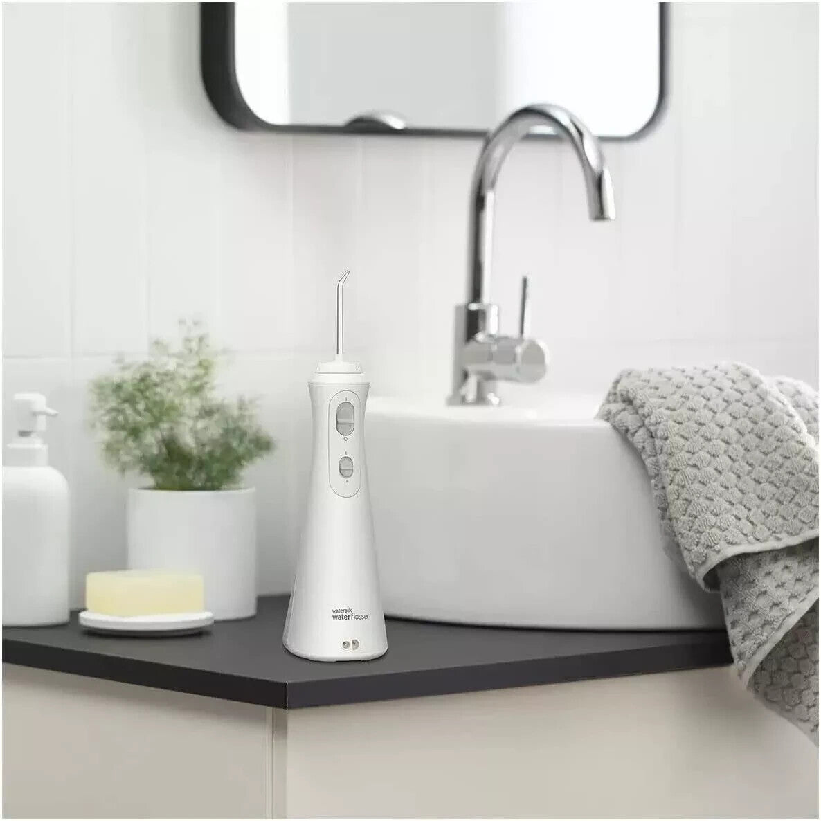 Waterpik Water Flosser Ultra & Cordless Plus Waterflosser Pack +10 Accessory Tip