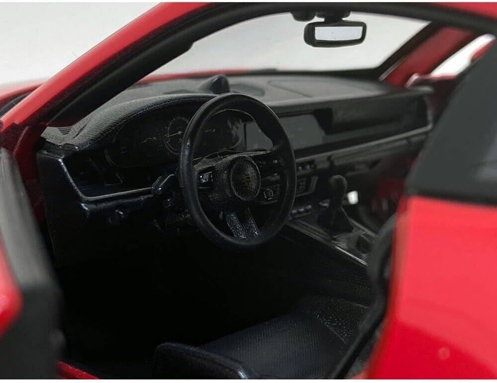 Maisto Diecast Model Special Edition 1:18 scale Porsche 911 GT3 Red