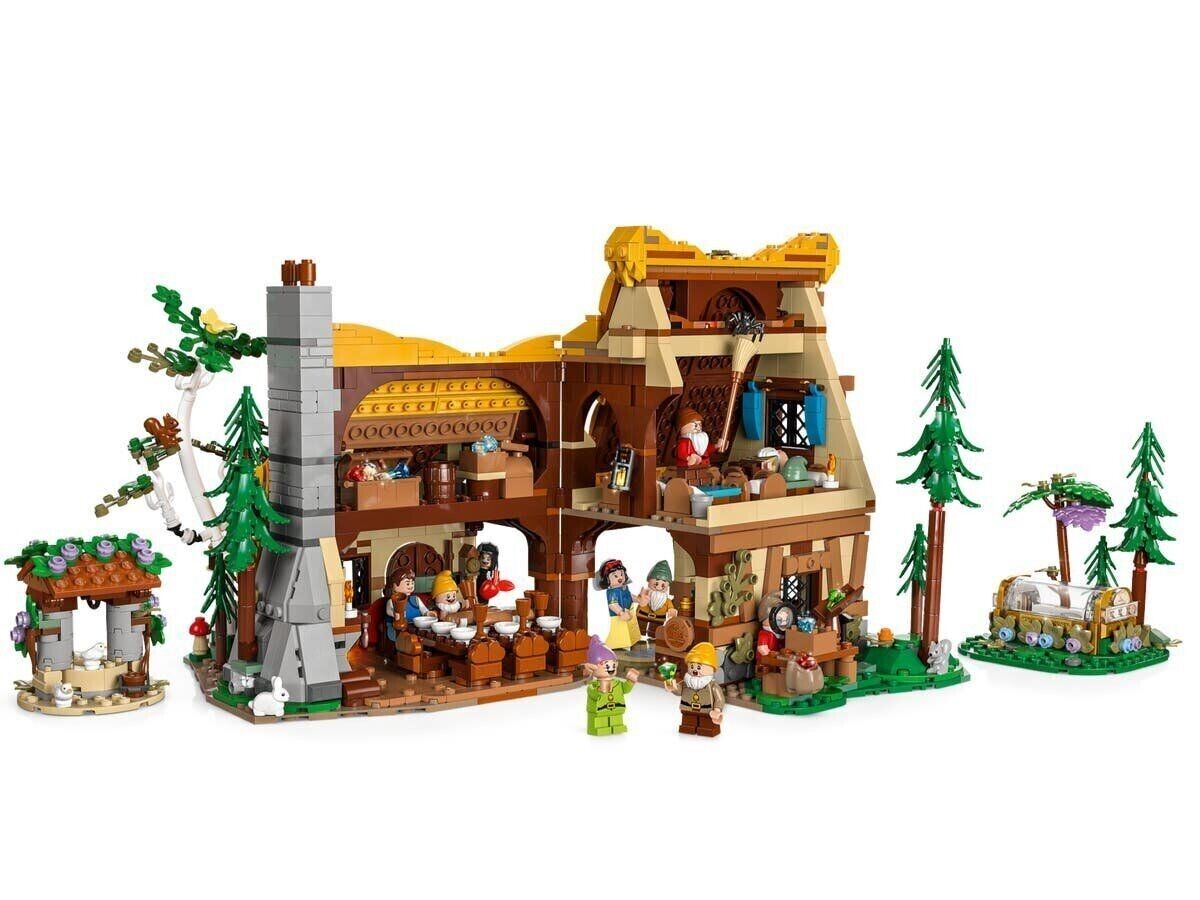 LEGO 43242 Snow White and the Seven Dwarfs Cottage New