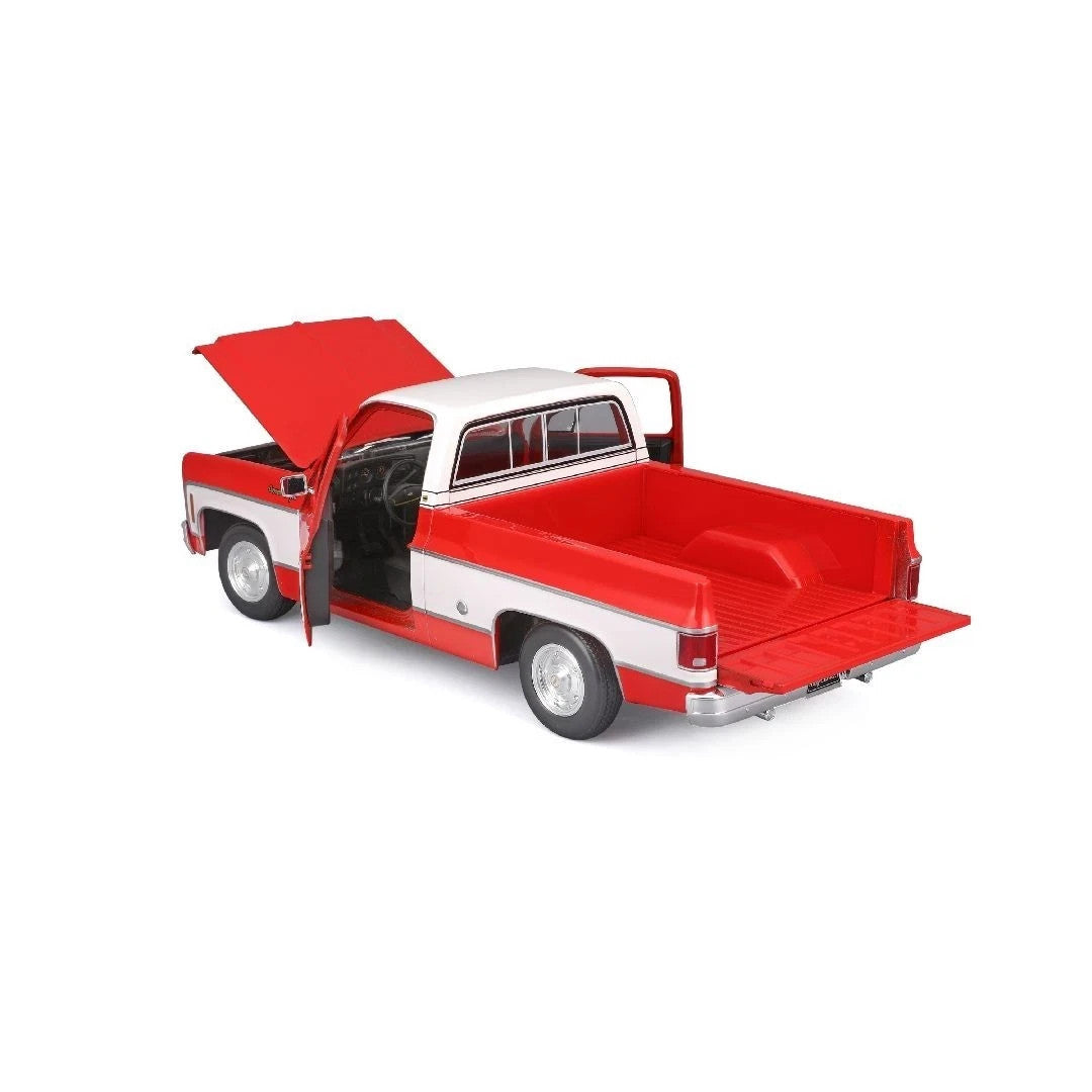 Maisto 1:18 Die Cast Cars Special Edition 1974 Chevrolet C10 Cheyenne Super