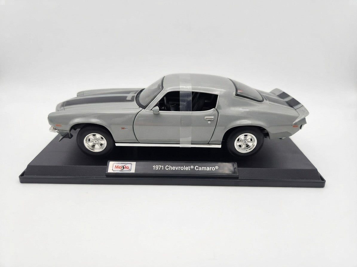Maisto 1:18 Diecast Special Edition Car – 1971 Chevrolet Camaro (Grey)