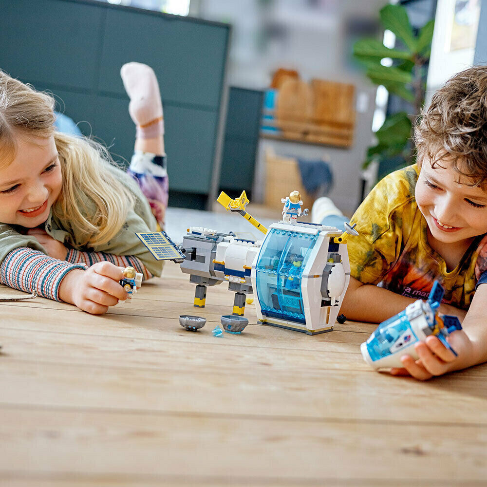 LEGO 60349 City Lunar Space Station (Brand New Sealed) Moon Astronaut