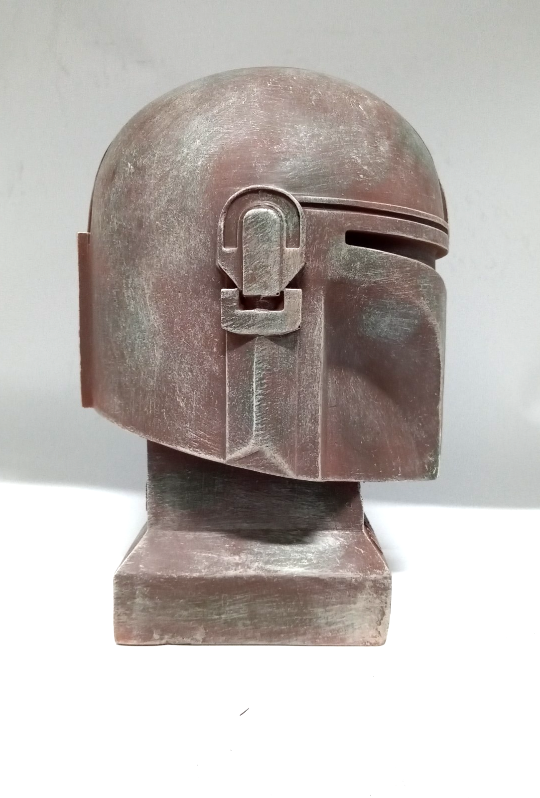 Star Wars Polyresin Helmet Statue – The Mandalorian