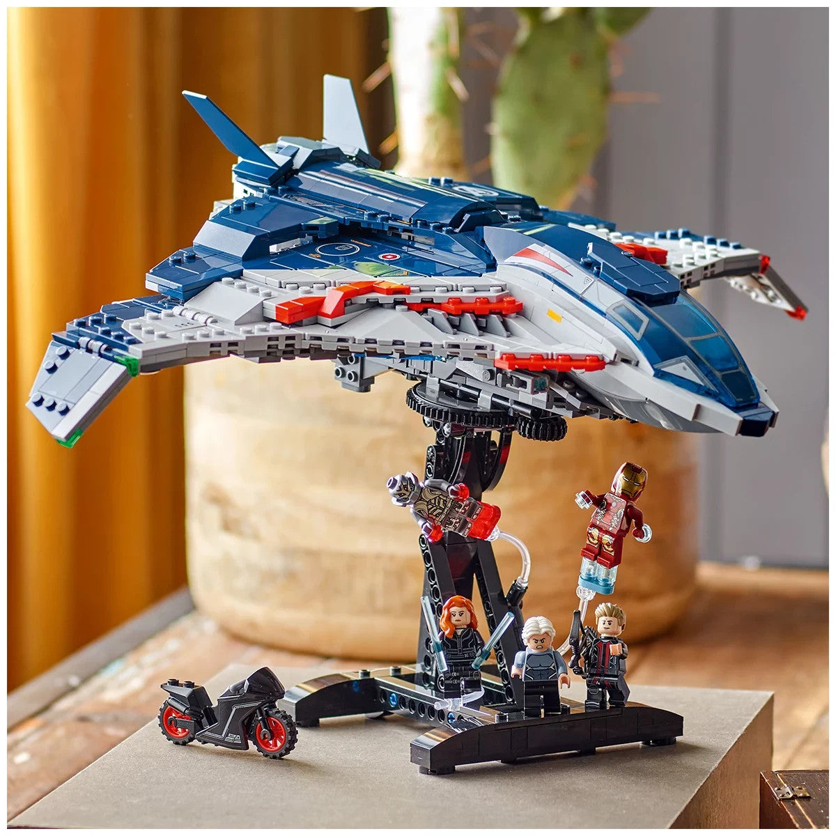 LEGO Marvel 76325: Avengers: Age of Ultron Quinjet