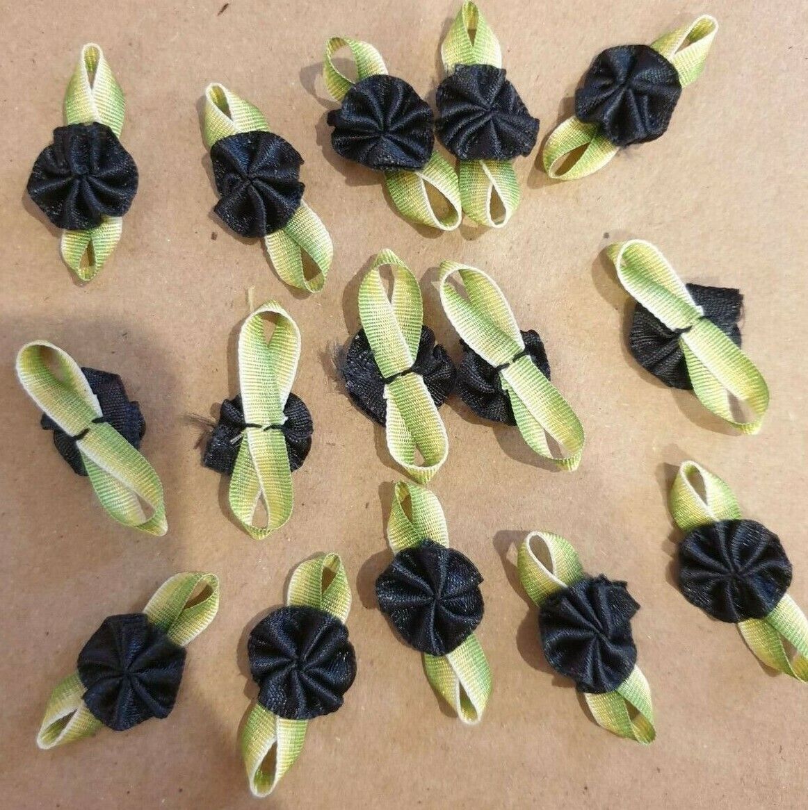 10x Handmade Ribbon Rosettes Fabric Flowers For Wedding,Clothes Embellishment