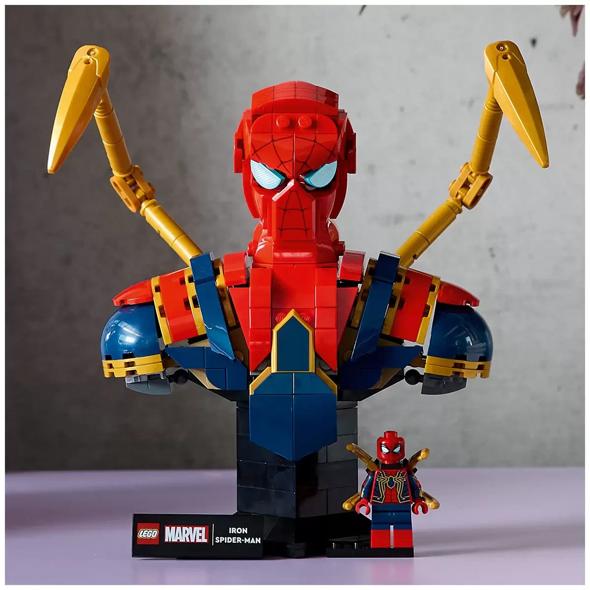 LEGO Marvel Iron Spider-Man Bust 76326