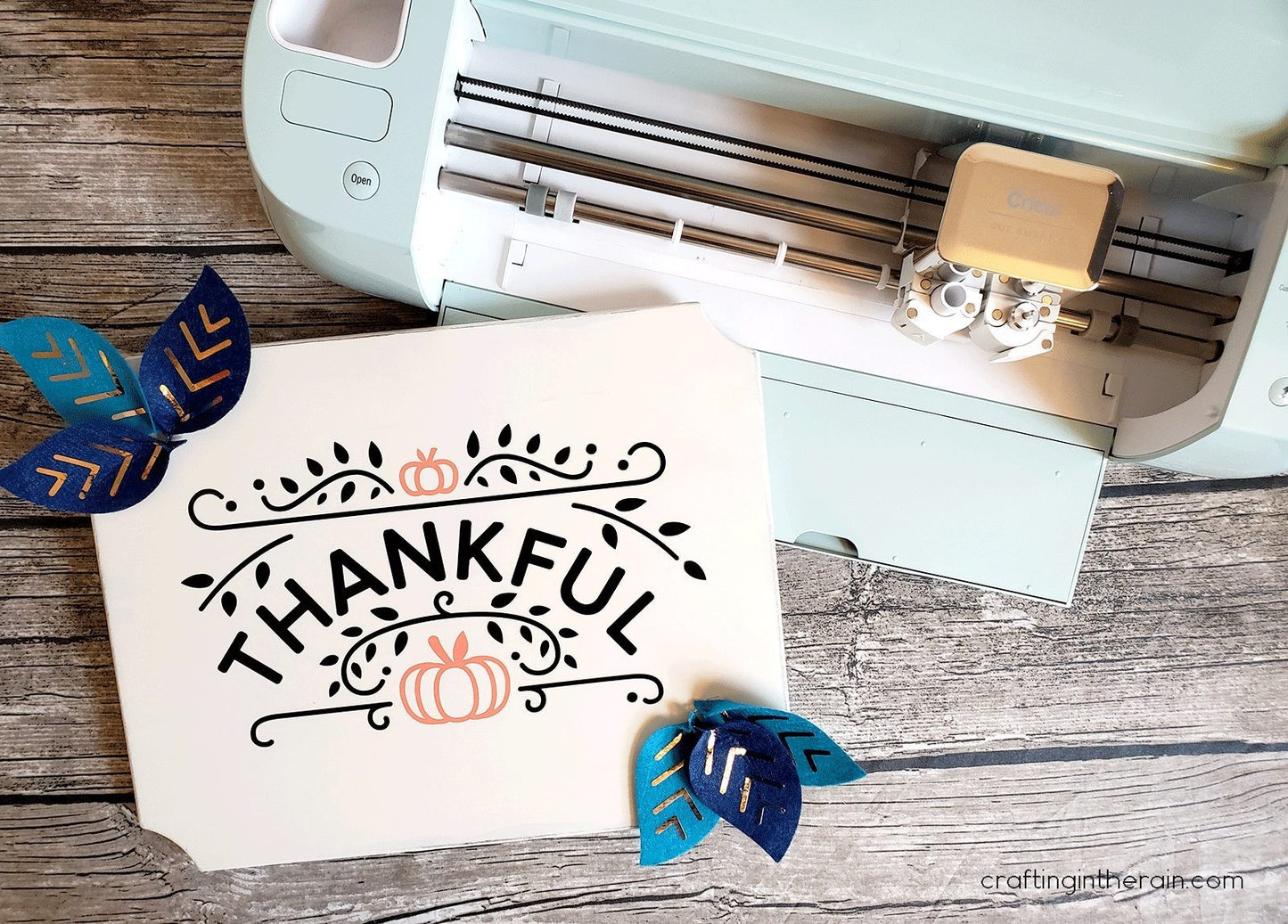 Cricut Explore Air 2 Machine with Bluetooth Wireless Die Cut & Embossing (Lilac)