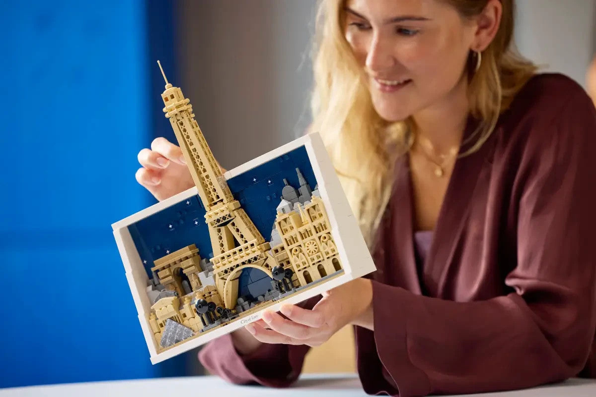 LEGO 21064 Architecture Paris – City of Love Brand New Sealed