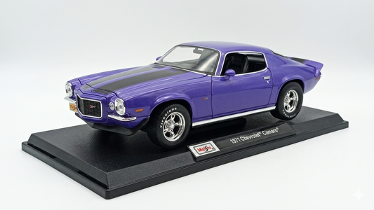 Maisto 1:18 Diecast Model Toy Car | 1971 Chevrolet Camaro (Purple)