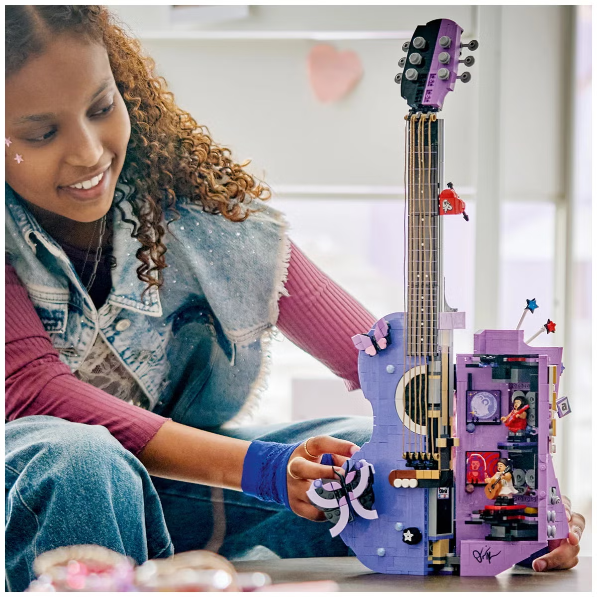 LEGO Editions 43031 – Olivia Rodrigo’s Dual Guitar