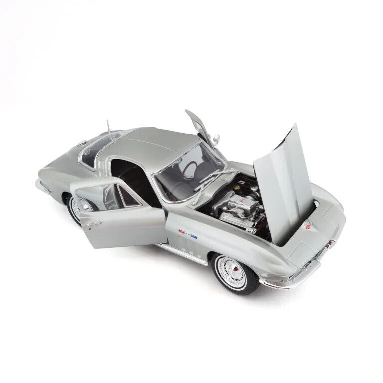Maisto 1965 Chevrolet Corvette - Grey - 1:18 Diecast Classic Muscle Car