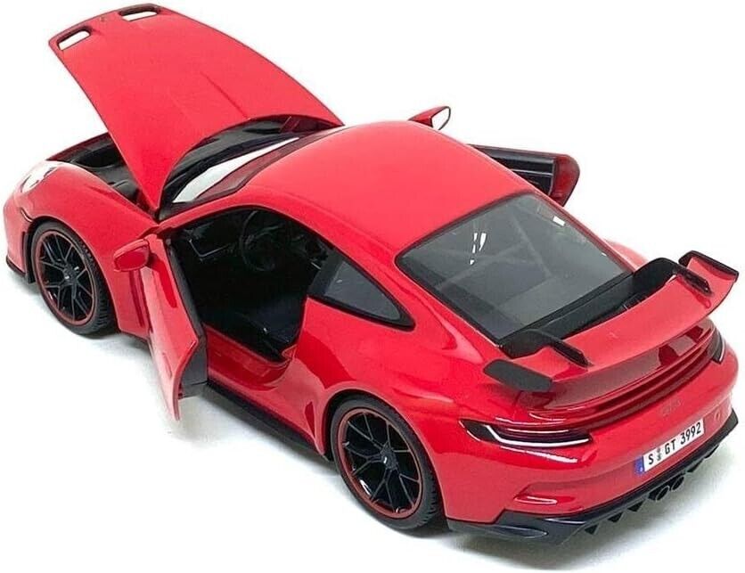 Maisto Diecast Model Special Edition 1:18 scale Porsche 911 GT3 Red