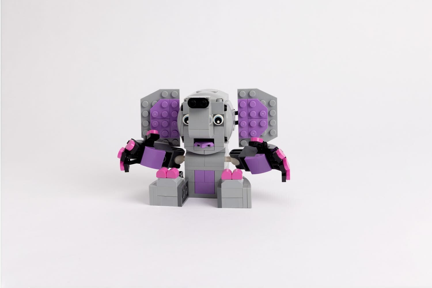 LEGO 6571551 - Elephant Pencil Holder -  Brand New in Box-Sealed