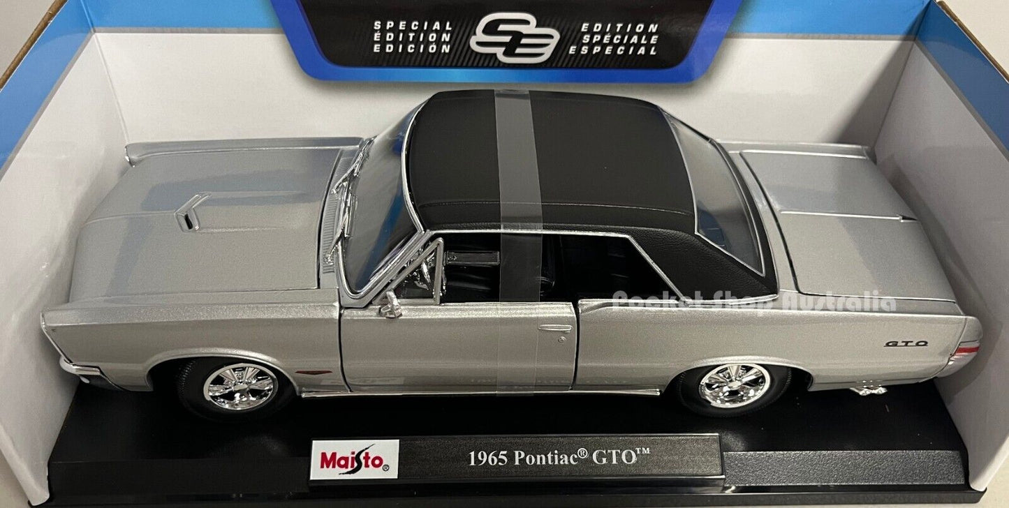 Maisto 1965 Pontiac GTO Silver 1:18 Diecast Model Car American Muscle Car