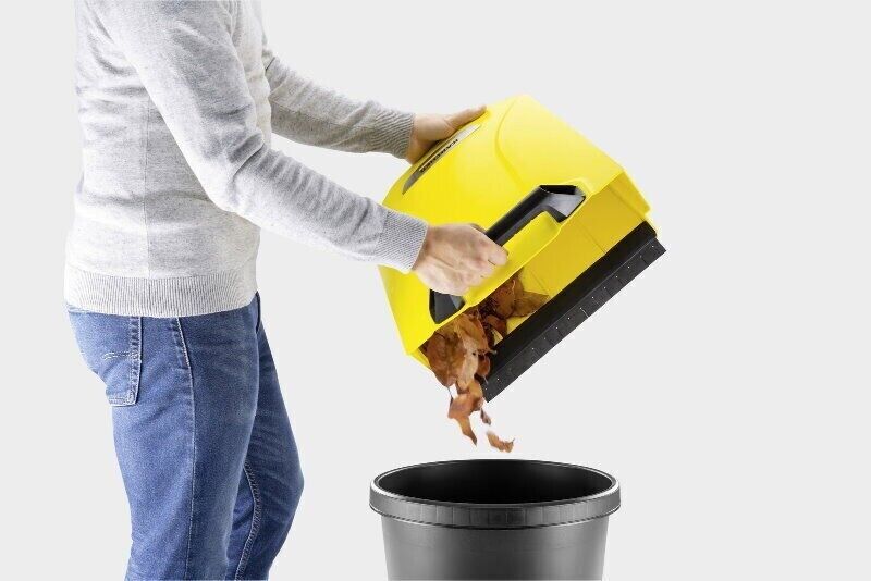 New Karcher S 4 Outdoor Mechanical Push Sweeper Cordless 20L S4 1.766-320.0