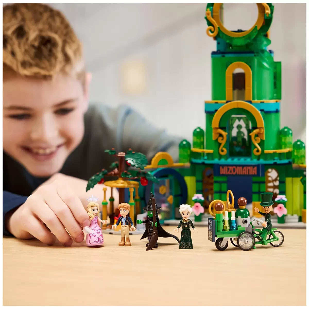 LEGO 75684 Wicked - Welcome to Emerald City