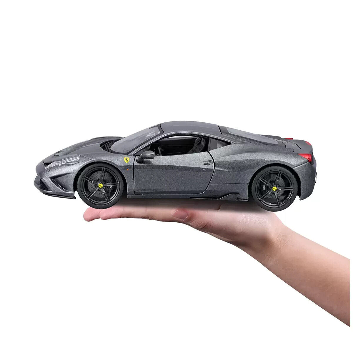 Maisto 1:18 Ferrari 458 Speciale Metallic Grey Detailed Die Cast Toy Diecast Car