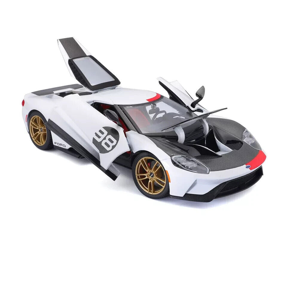Maisto 2021 Ford GT Heritage Edition 1:18 White Diecast Display Sports Car