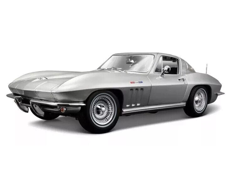 Maisto 1965 Chevrolet Corvette - Grey - 1:18 Diecast Classic Muscle Car