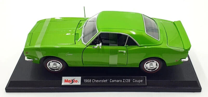 Maisto 1968 Chevrolet Camaro Z/28 Green Coupe 1:18 diecast Car