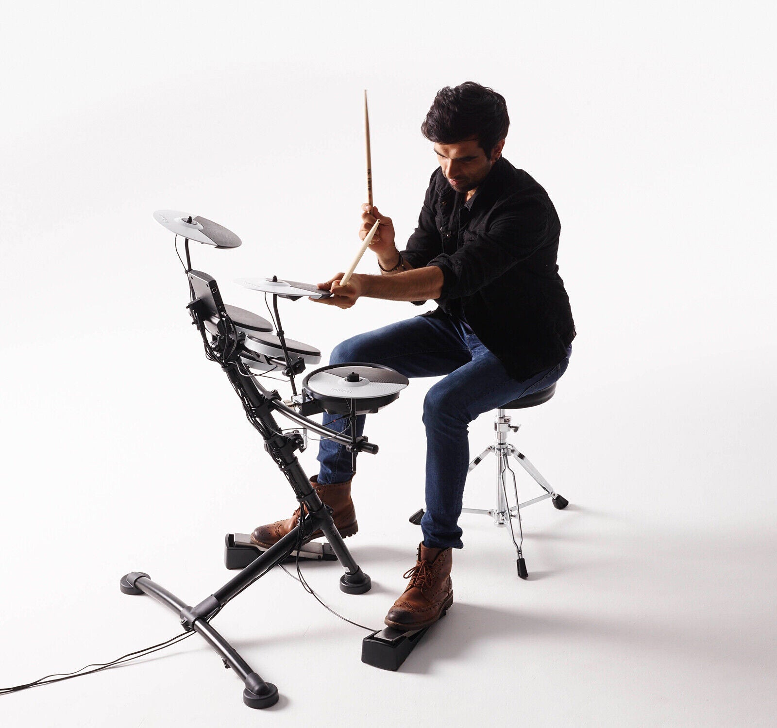 ROLAND TD1K Electric Electronic V Drums Kit 15 Sound Type with Drumsticks