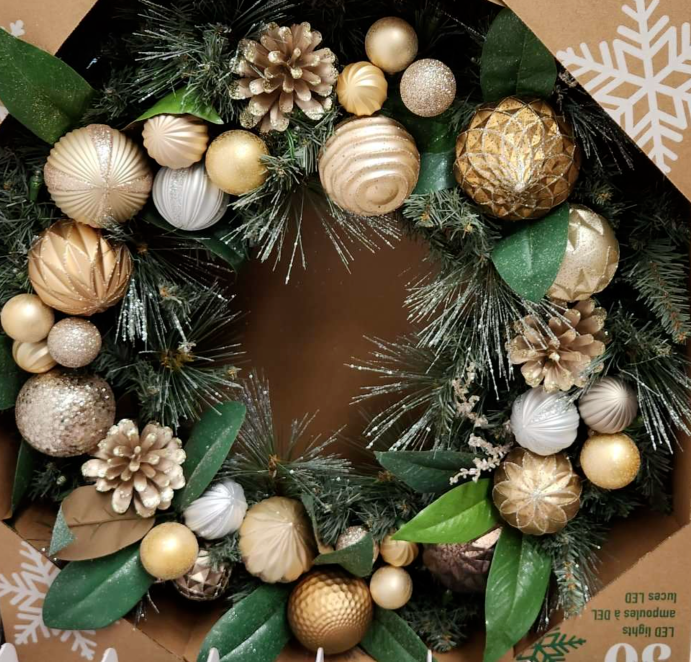 Christmas Pre Lit LED Decorated Wreath 30" / 76cm