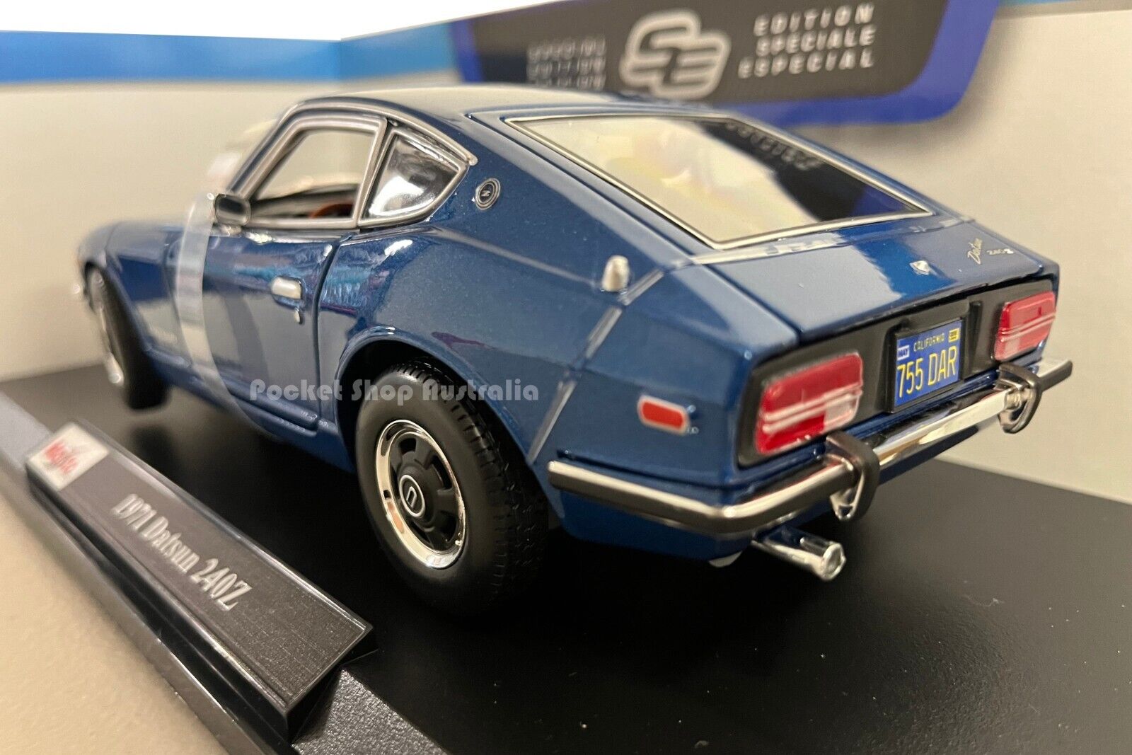 Maisto 1971 Datsun 240Z - Blue - 1:18 Classic Diecast Car Toy - Special Edition