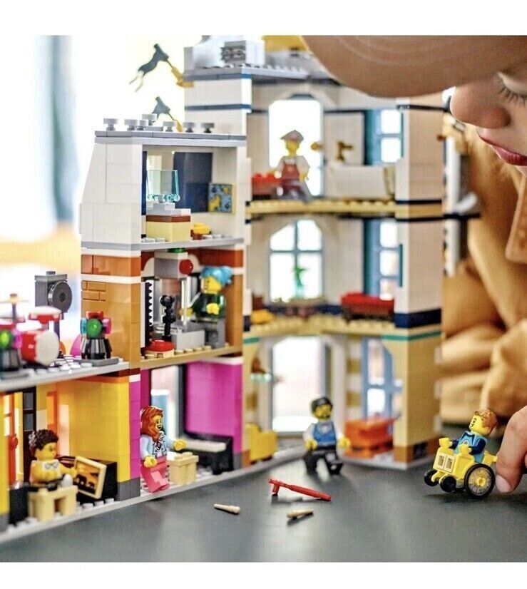 LEGO 31141 Creator 3-in-1 Main Street (Brand New and Sealed)
