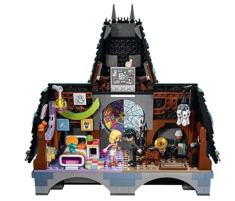 Lego 76781 Wednesday & Enid's Dorm Room - Wednesday - BNISB New 