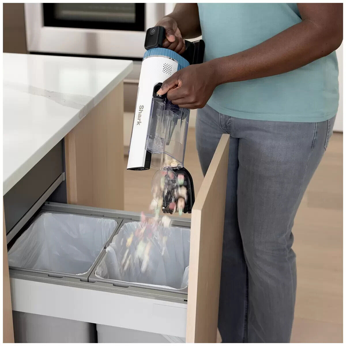 Shark Cordless Pro Stick Vacuum Cleaner With Clean Sense IQ IR300ANZ