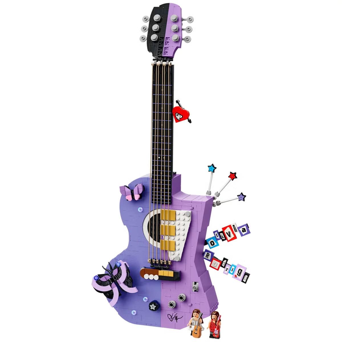 LEGO Editions 43031 – Olivia Rodrigo’s Dual Guitar